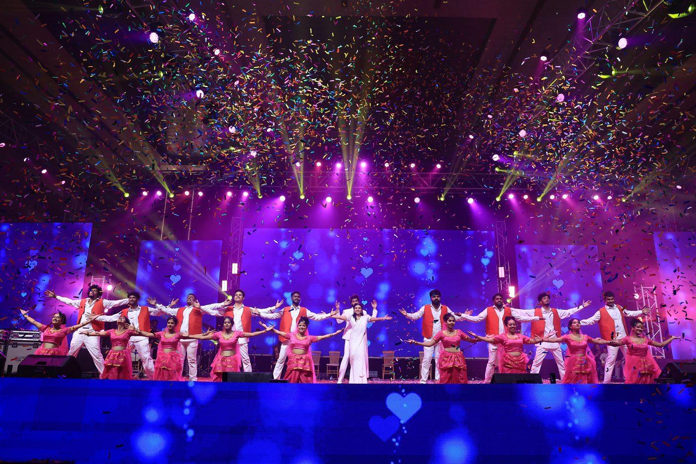 500+ Live Stage Events